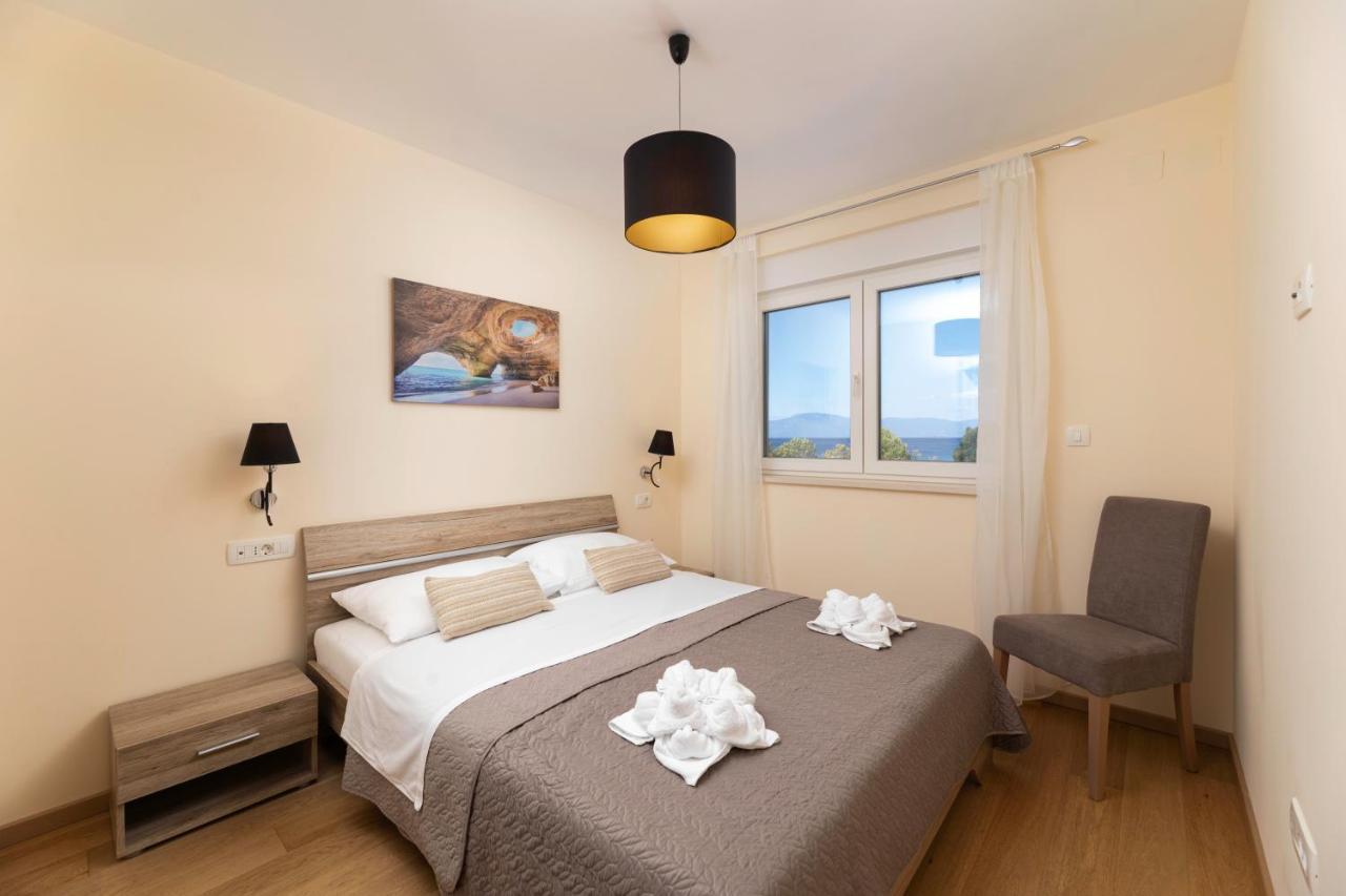Waterfront Apartments Pia - Marija Malinska Bagian luar foto